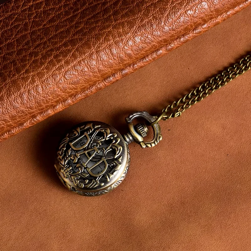 Cut-out letter DAD pattern pocket watch Vintage bronzed quartz watch clamshell necklace pendant watch Round pocket watch