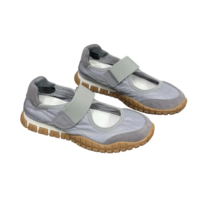 

Women's Mary Jane Flats with Glitter Finish – & Shine All Day Women's Mary Jane Flats with Animal Print – Wildly AI2706