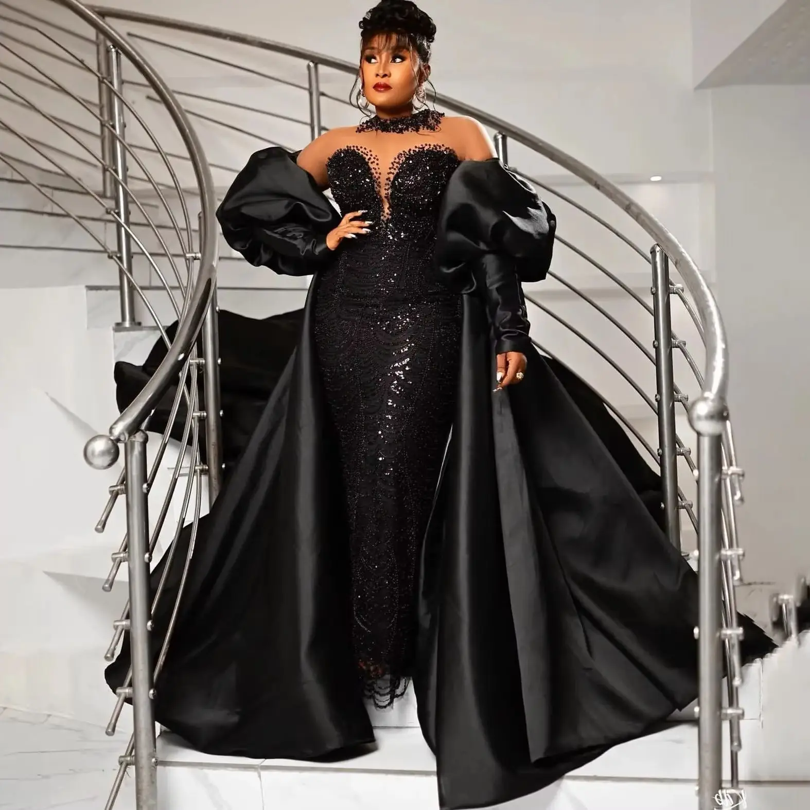 

Luxury Black Satin Beaded Lace Evening Gowns Sheath Prom Dress Detachable Train Floor Length Robe Party Dresses Aso Ebi