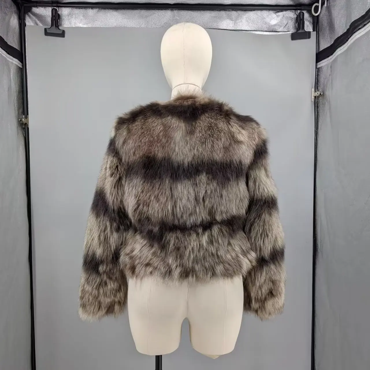 Women Brown Horizontal Striped Real Fox Fur Short Coat Round Collar Open Front Wild Style Fluffy Winter Fur Outerwear 24A1166