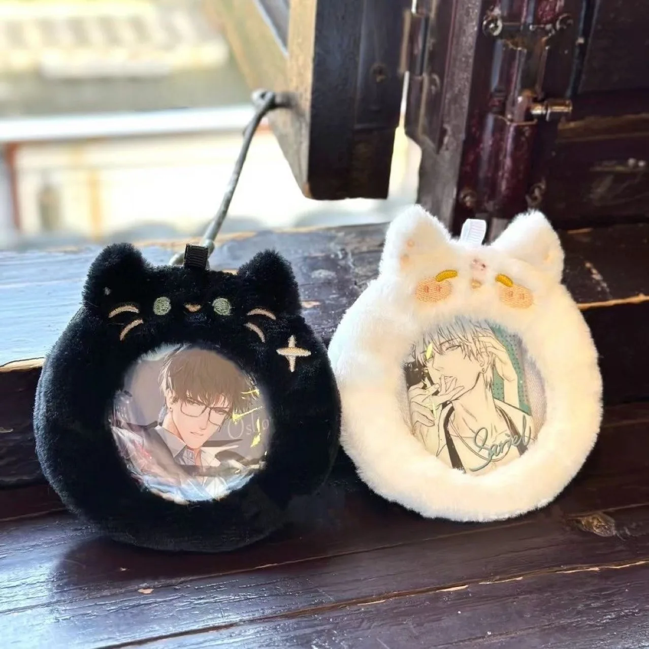 Portatarjetas de dibujos animados de felpa, Protector de broche redondo de personajes de Anime Kpop, bolsa de almacenamiento de monedas Kawaii,