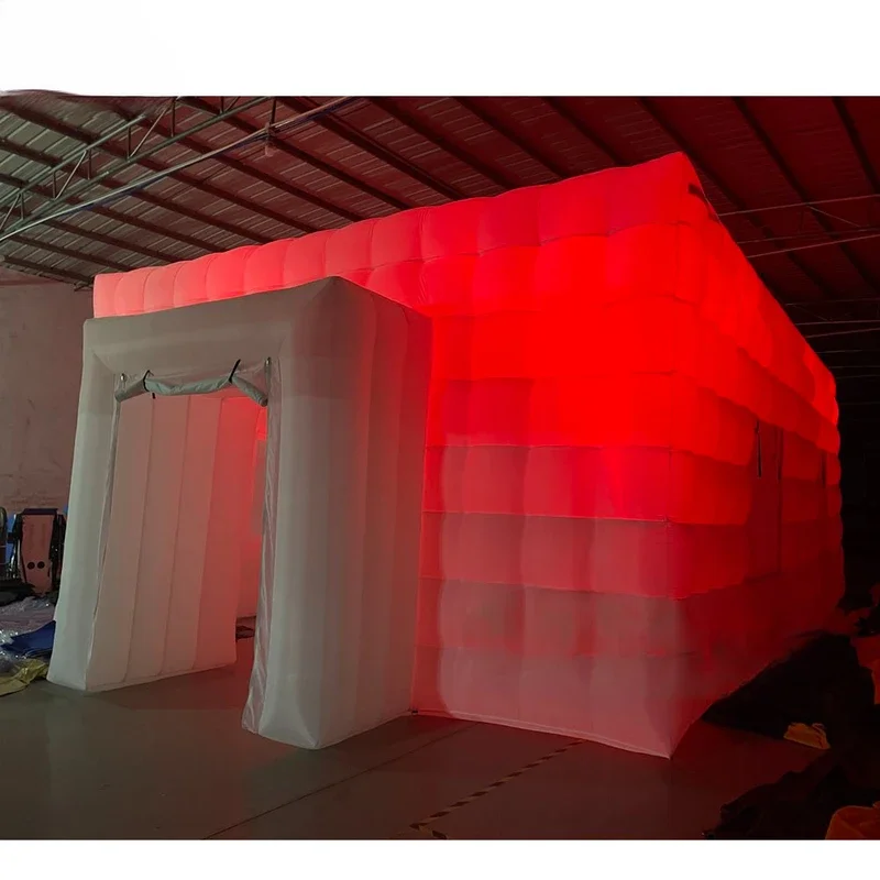 Inflatable สีขาวขนาดใหญ่ Cube เต็นท์ไฟ LED Inflatable เต็นท์สแควร์สําหรับงานแต่งงานไนท์คลับยักษ์กลางแจ้งแบบพกพา House