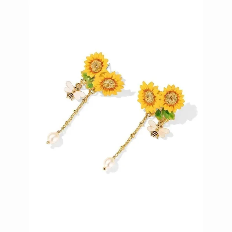 For Niche design enamel sunflower bee earrings women's earrings Mori girl earrings win the gift in one fell swoop