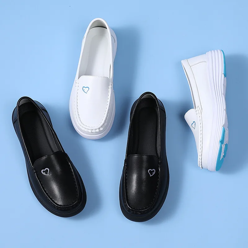 Ready-to-ship nurse shoes for women, featuring soft soles, breathable comfort, and a fatigue-reducing design. perfect for spring