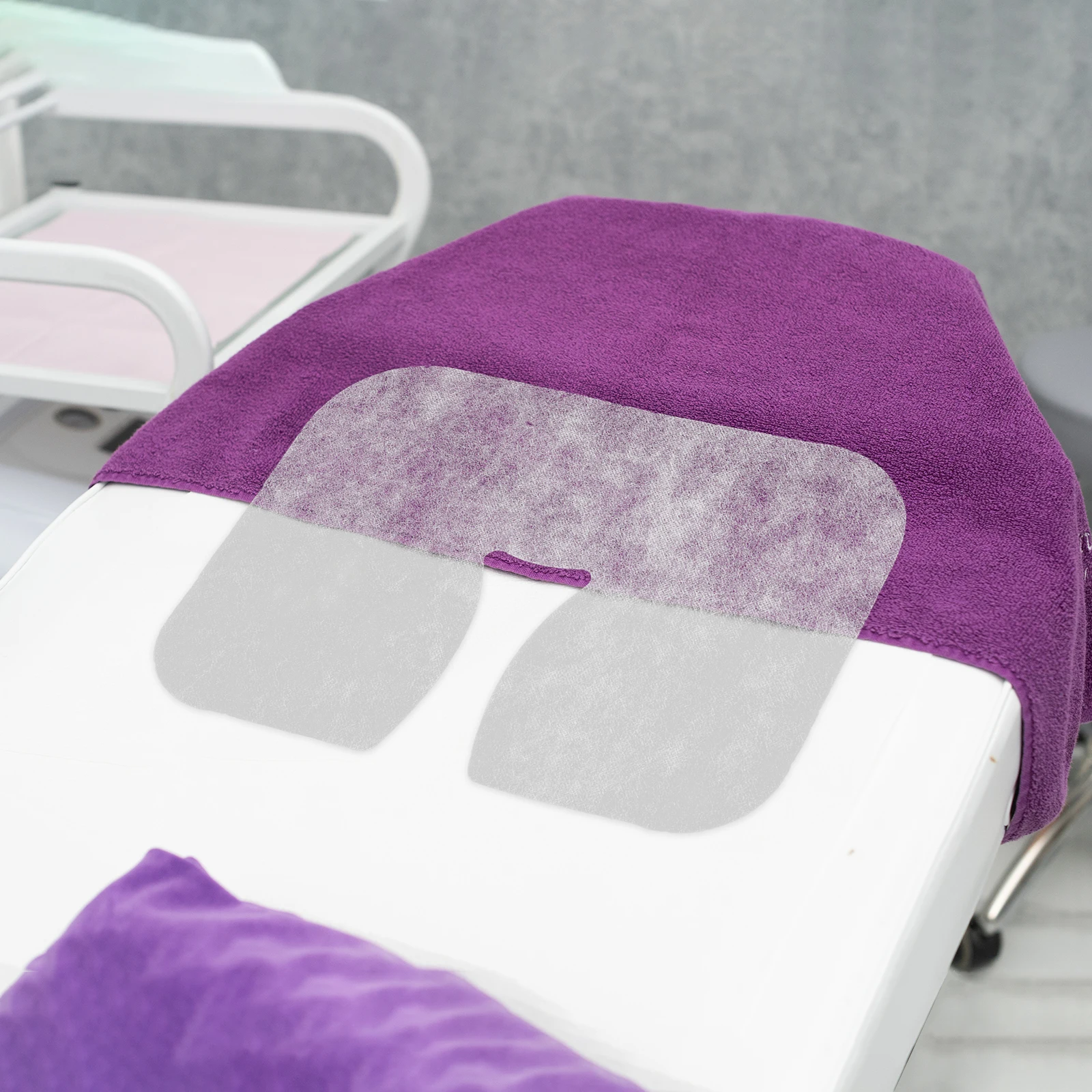 

100Pcs Disposable Face Rest Covers Microfiber Breathable Salon Massage Table Accessories Massage Table Accessories