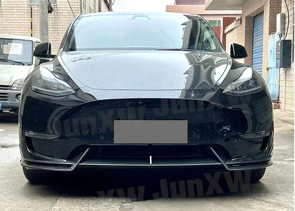 

Комплект из 3-х сплиттеров переднего бампера VACOMUL для Tesla Model Y 2018+ (глянцевый черный, под карбон, ABS)