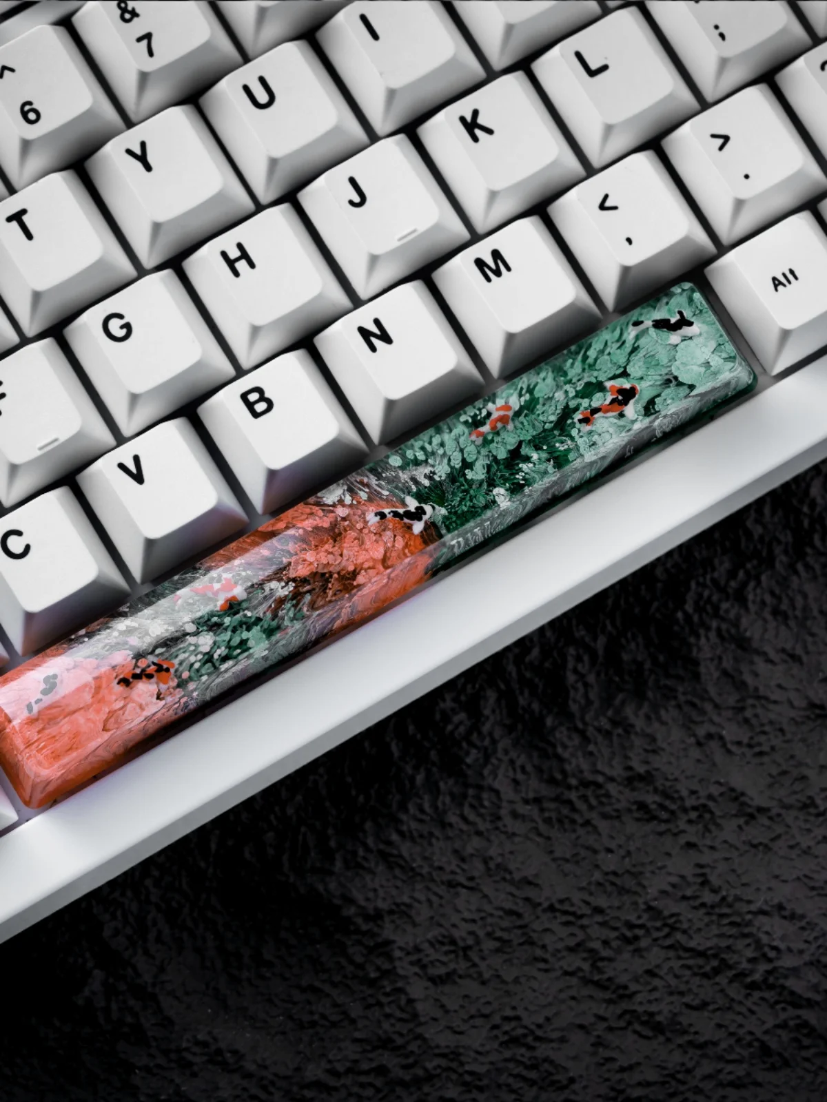 Handmade Scenery Koi Spacebar Keycaps 6.25U Custom Artisan Resin Keycaps For Mechanical Backlit Keyboards MX Switch Key Cap