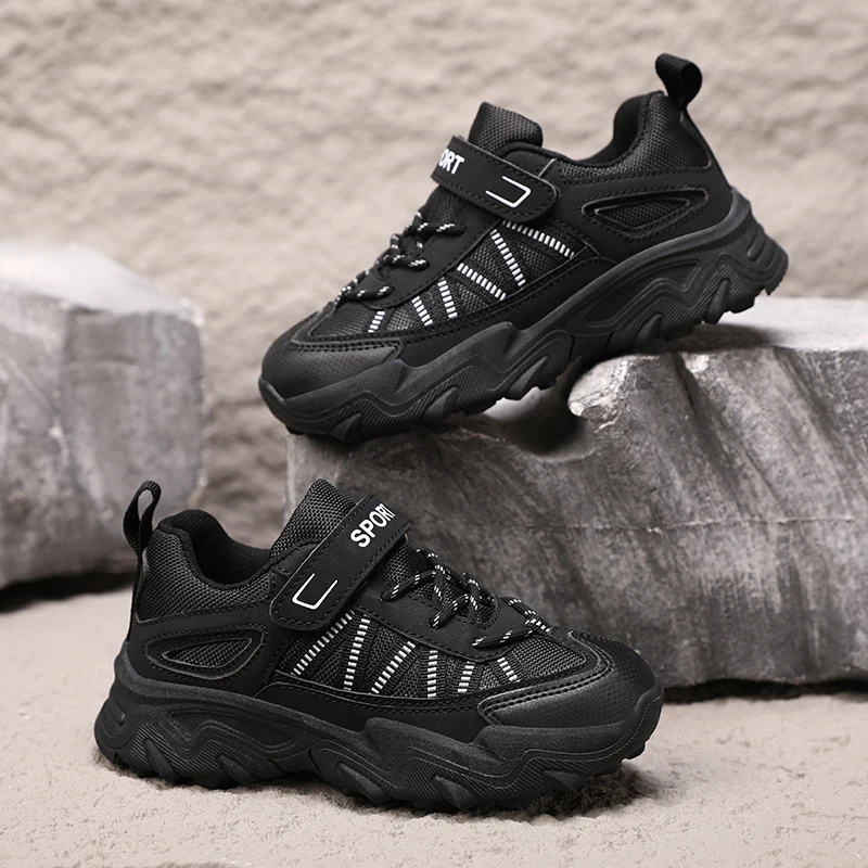 أحذية الثلوج الجديدة للأطفال للبنين والبنات أحذية رياضية للأطفال غير قابلة للانزلاق خفيفة الوزن أحذية رياضية للمدربين والمشي لمسافات طويلة