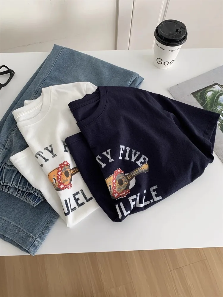 가볍고 통기성 좋은 여름 티셔츠 여성용 한국 스타일 레트로 기타 레터 프린트 오르트 스노우플레이크 코튼 탑