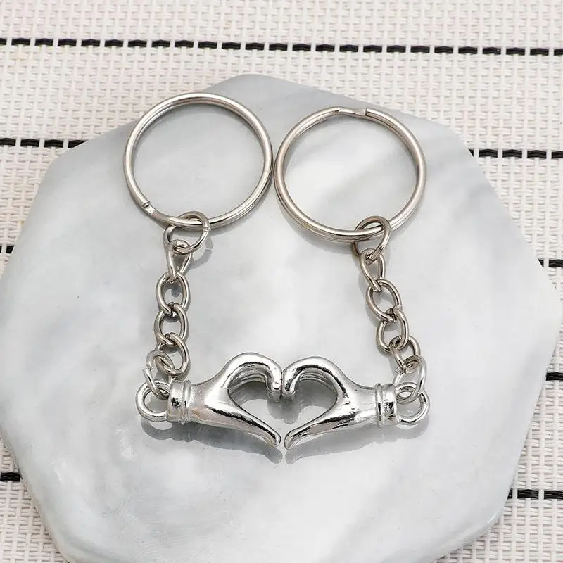 Couple Keychain Magnetic Heart Palm For Couples Matching Romantic Love Pendant Bag Charm Keyring Valentine Day Gifts