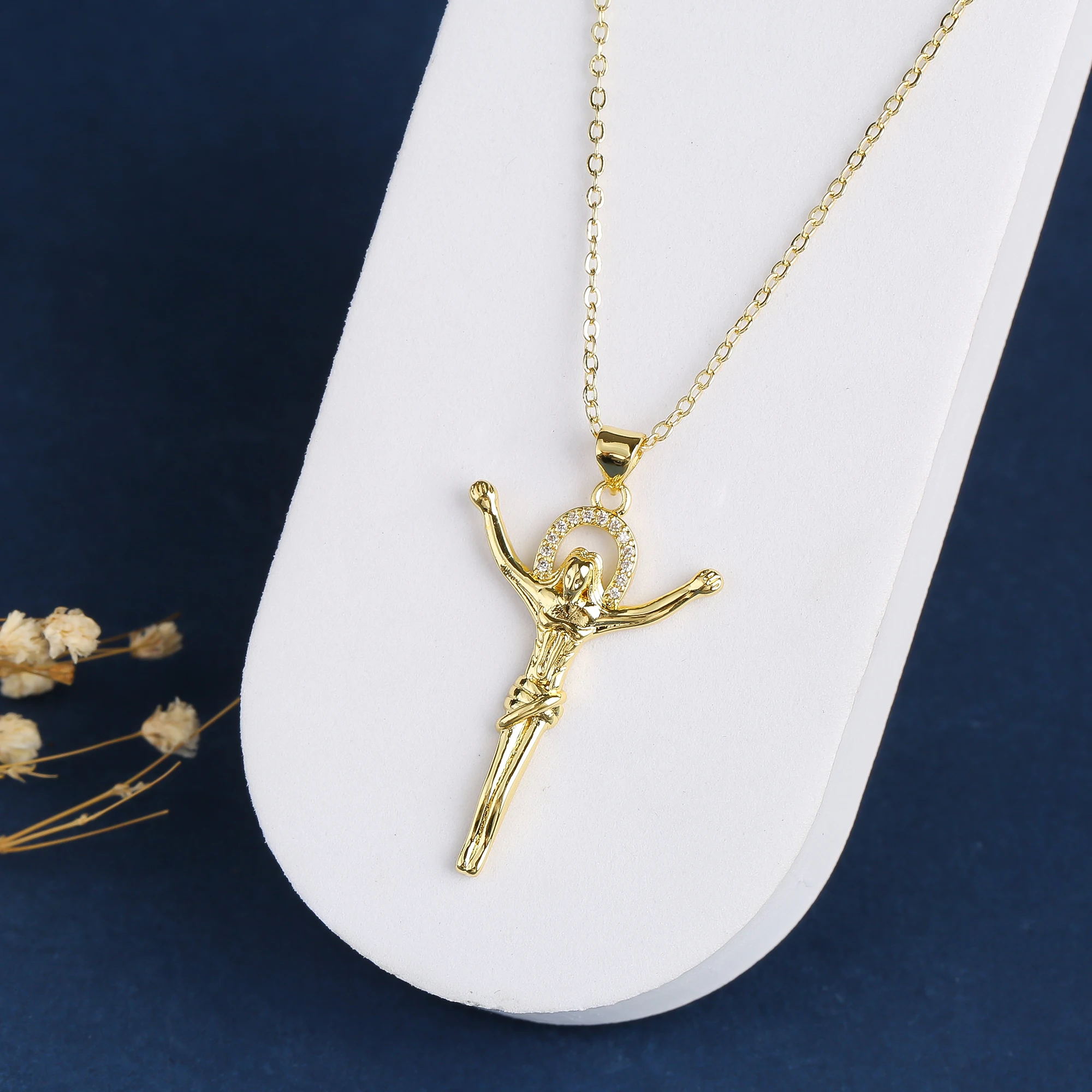 4 Style Hot Sale Religious Jesus Cross Anchor Gold Plated Pendant Necklace Personalized for Man Woman Party Trend Jewelry Gift