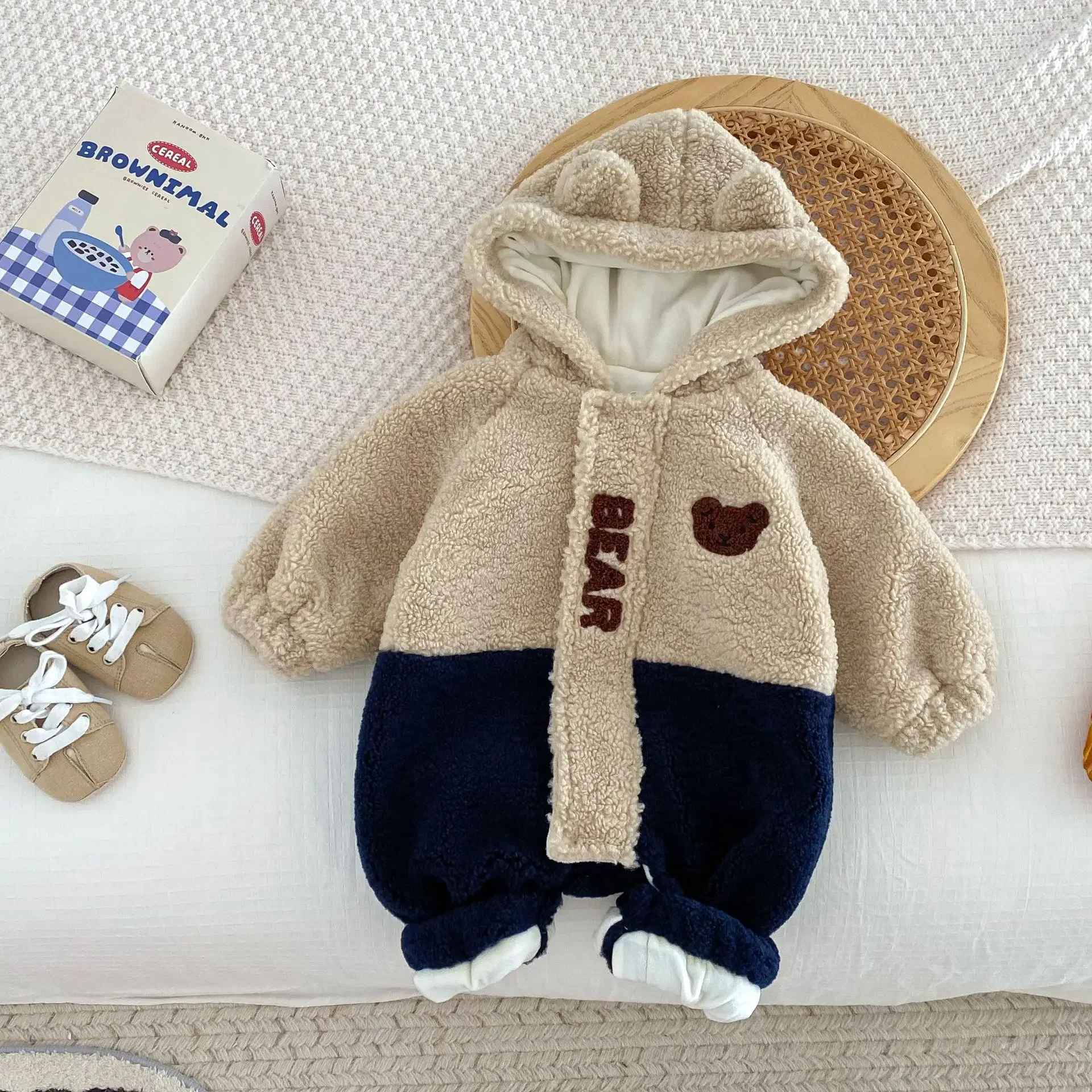 2024 Winter New in Infant Baby Boys Thicken Warm Cartoon Bear Patchwork Hooded Jumpsuits , Toddler Kids Fashion Clothing 0-24M