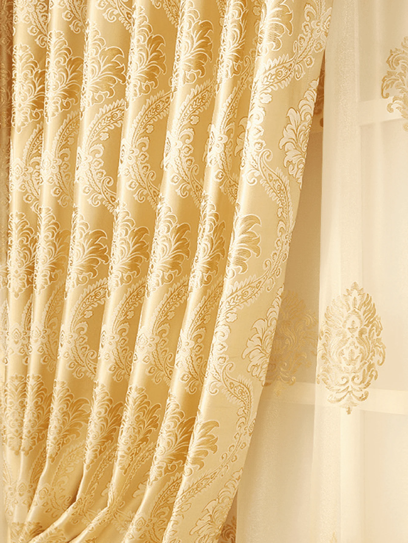 European and American Style Palace Light Luxury Yellow Romantic Cloth Curtains Living Room Bedroom Balcony Blackout Curtains