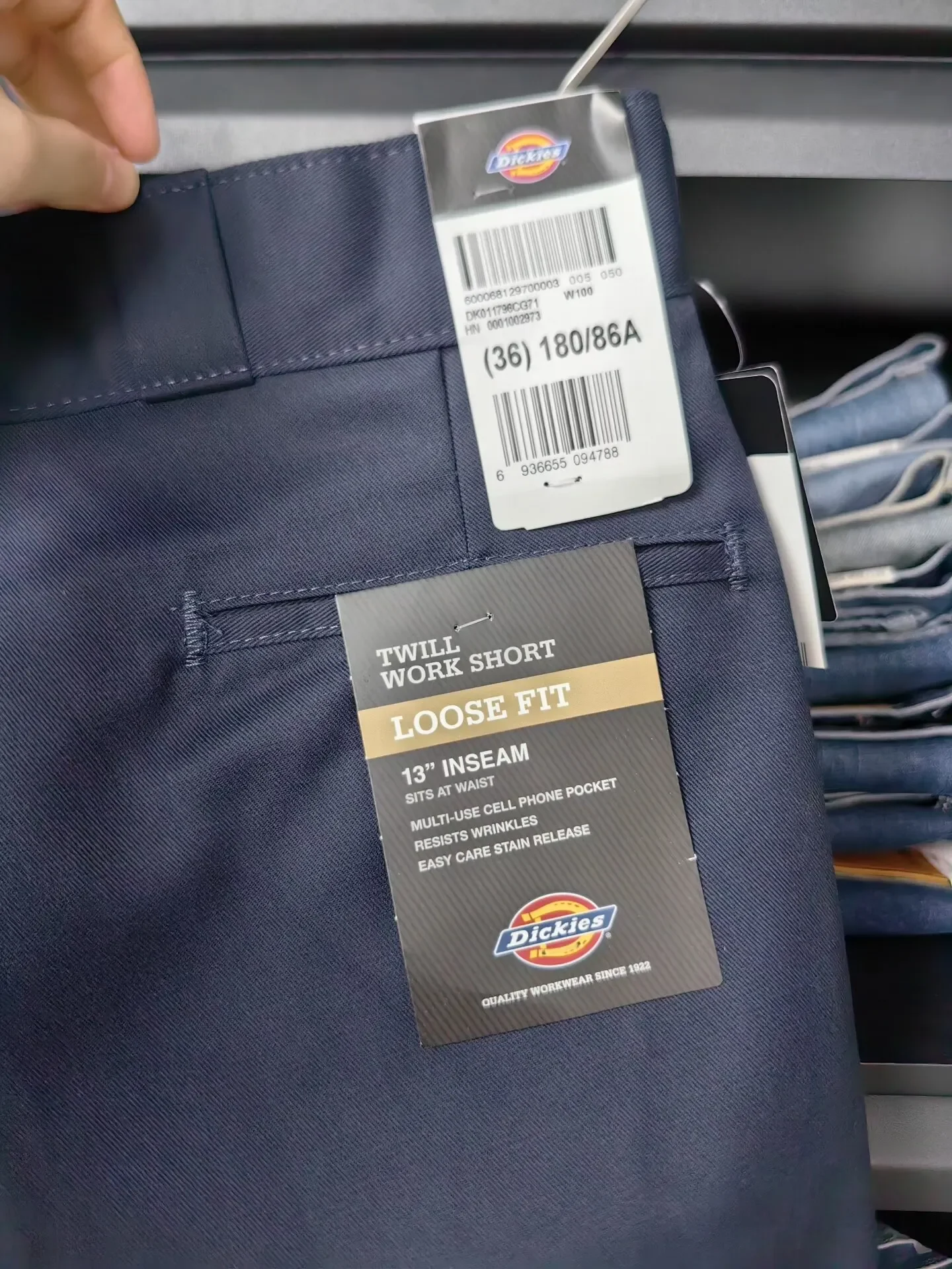 Authentische Dickies Herren Einfarbige Lose Arbeitsshorts, Blaue Lässige Relaxed-Fit Cargo-Shorts für den täglichen Streetwear-Look. – Detail 5