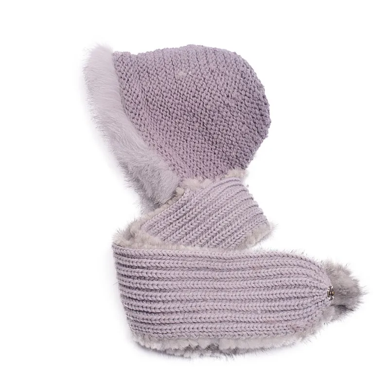 وشاح وقبعة جديدة من الفرو لحماية الأذن الدافئة للنساء