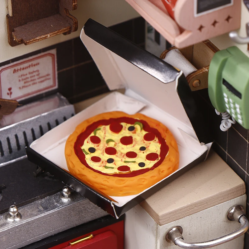 1Set 1:12 Casa delle bambole in miniatura Pizza con scatola di imballaggio Modello da cucina Accessori alimentari per la decorazione della casa delle bambole Giochi di imitazione Giocattoli regalo