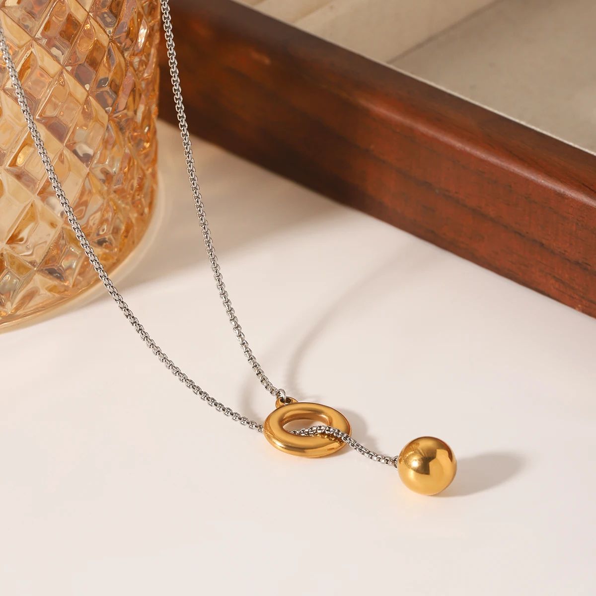Two Tone Interlocking Circle Y Necklace For Women Adjustable Hypoallergenic Stainless Steel Tarnish Resistant Daily Gift