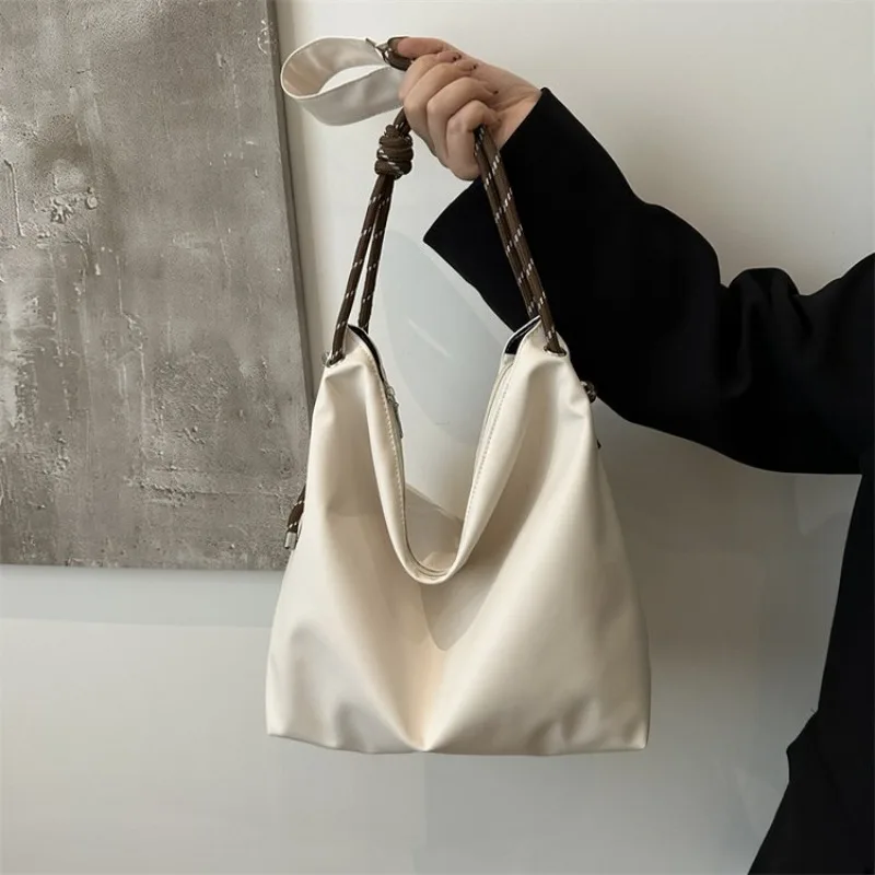 

Unique Simple Diaper Bags For Women Elegant Leather Shoulder Bag Minimalist Vintage Large Capacity Classic Luxury Fashion