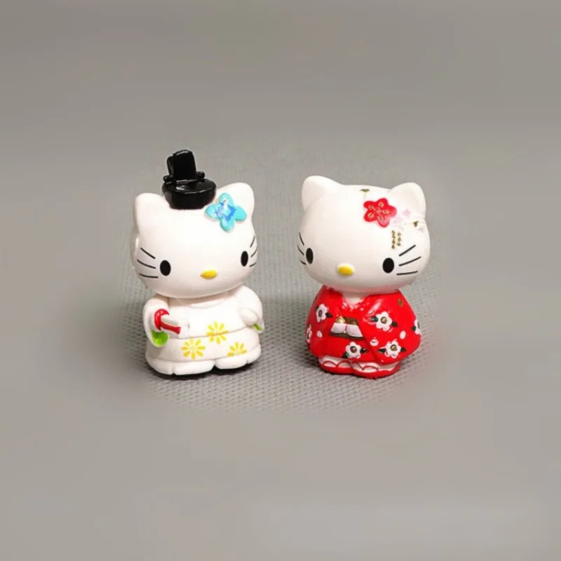 8Pcs Sanrio Hello Kitty Dekoracja Lalka Anime Figurka Śliczna Zabawka Q Figurka Samochody Torty Biurkowe Dekoracja Modele Dzieci Prezent Urodzinowy