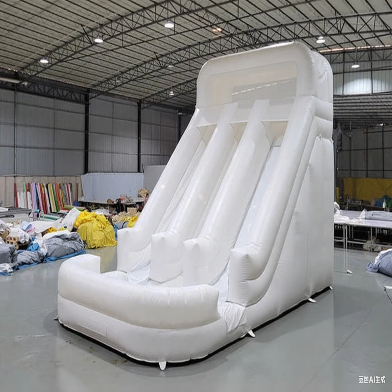 منزلق جاف ذو حارة مزدوجة بيضاء كبيرة من مادة PVC، منزلق مائي تجاري قابل للنفخ للأطفال والكبار، درجة تجارية في الهواء الطلق مع منفاخ