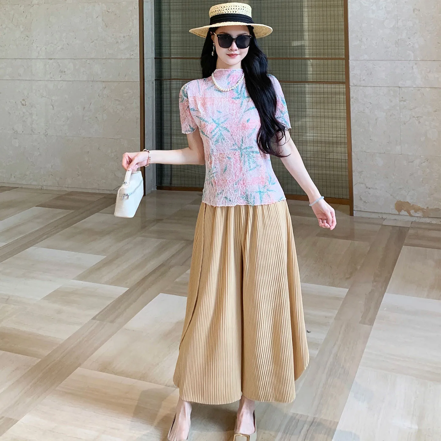 

Miyake Summer Slim Fit Short Sleeves Korean Pleat Niche Fashion Thin Pleated Wear Pink Fold Top Pleats Casual Pants Pleated Suit