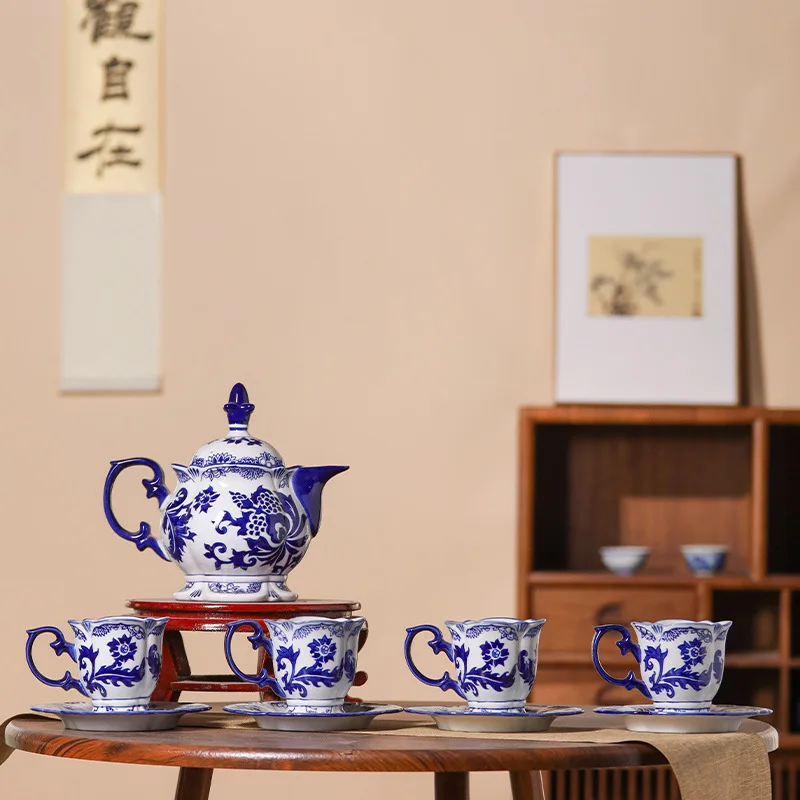 Chinese Style Exquisite Ceramic Coffee Pot and Tea Cup Set Mandarin Tea Pot Ceramic Blue and White Floral Tea Pot French