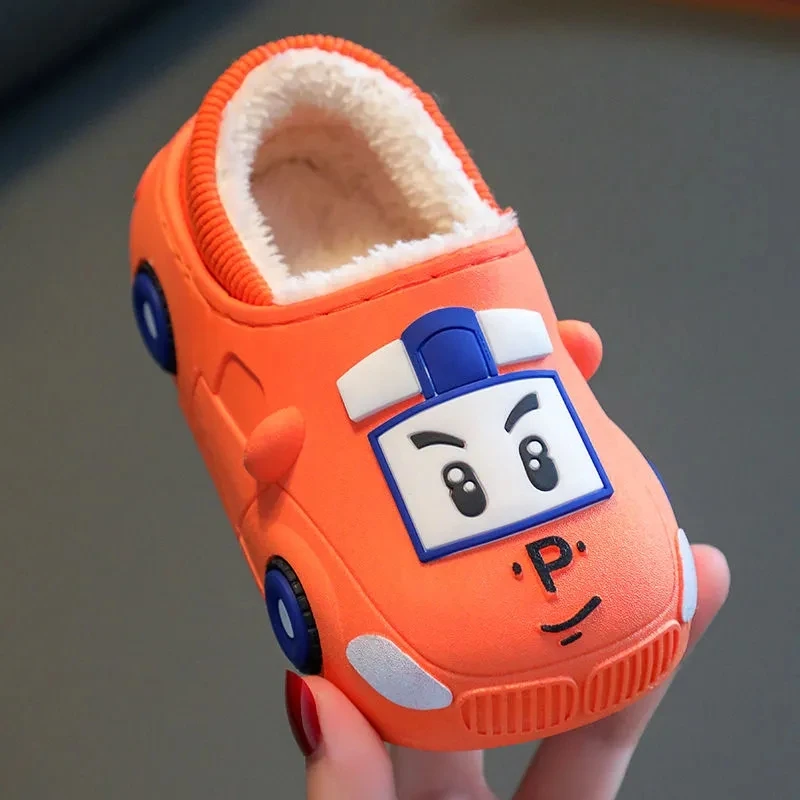 Chaussures d\'intérieur pour enfants, pantoufles de voiture, design de dessin animé, chaudes, hiver