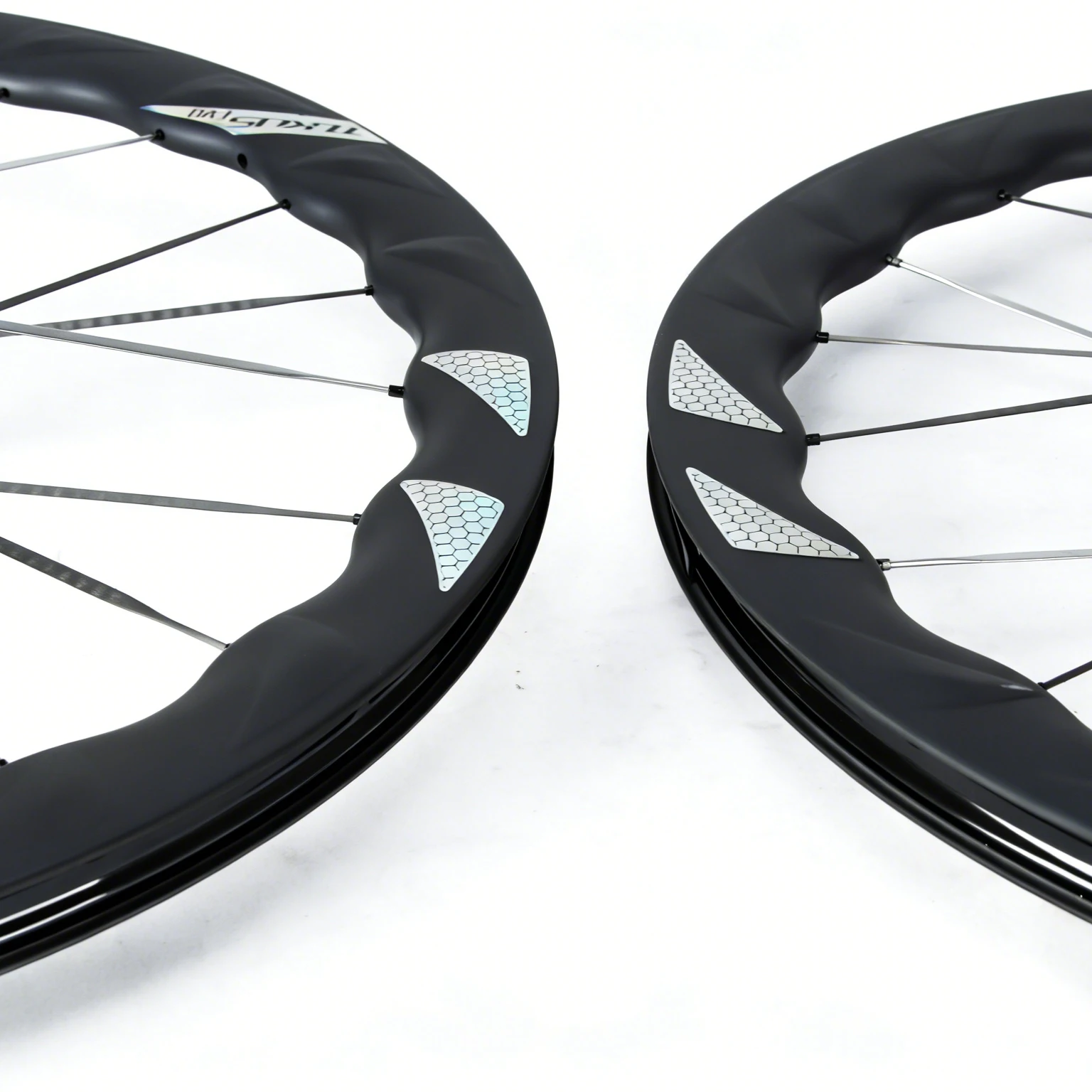 

Колесные пары TUKUS BLUEFIN EVO 4R Silverblack Pattern 700C с дисковыми тормозами для гоночных велосипедов, карбоновые колеса с втулкой Ratchet 36T и карбоновыми спицами