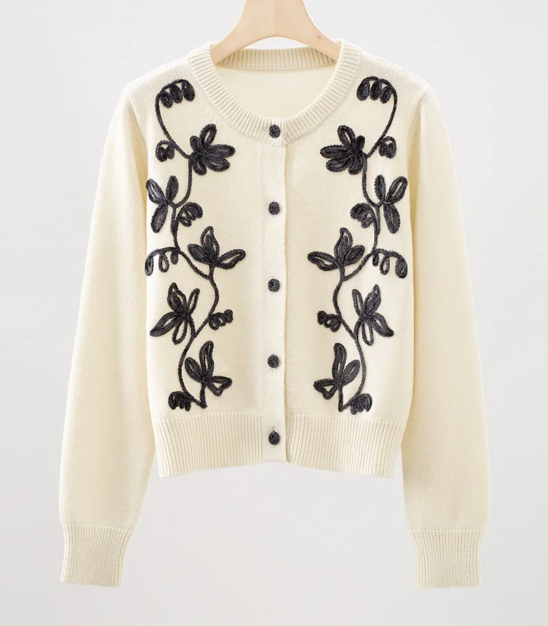 

Новейшие модные кардиганы 2025 года, осенне-зимний стиль, женские винтажные белые свитера с длинными рукавами и цветочной вышивкой, кардиганы