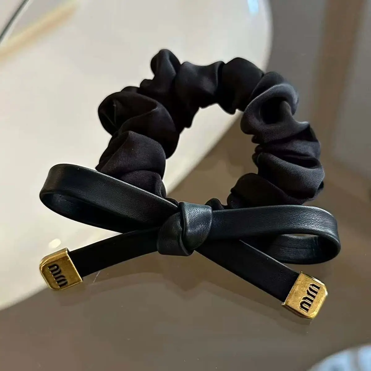 Nueva horquilla de moda retro clásica de diseñador de lujo negro de alta calidad para mujer accesorio para el cabello premium de otoño e invierno