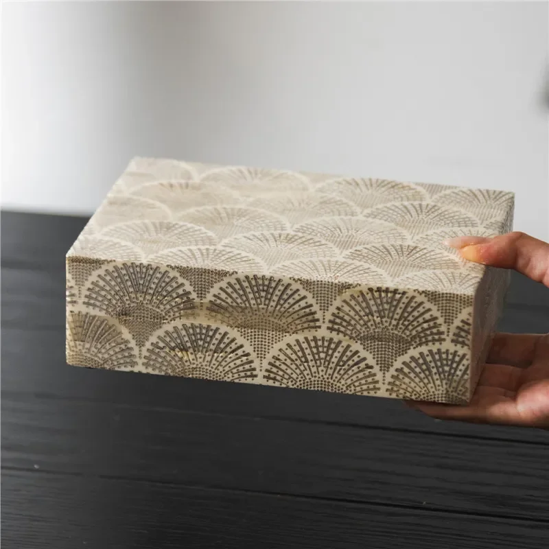 Vintage Beige Fan Carved Bone Jewelry Box Chinese Retro Style Decorative Storage Container for Rings Earrings Necklace
