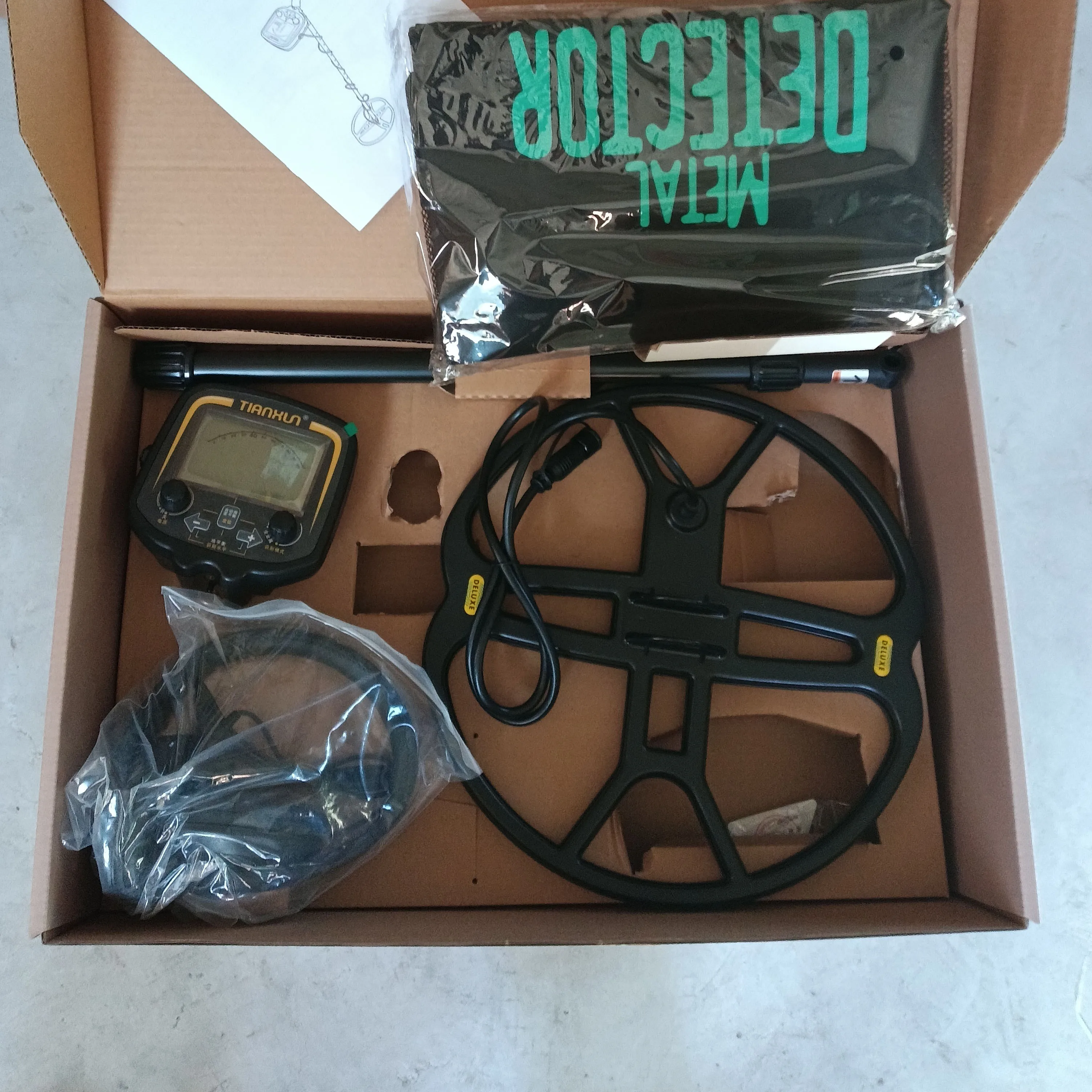 TX850-12 للاستكشاف الخارجي طويل المدى للكشف عن الذهب آلة للكشف عن المعادن الصناعية الذهب للكشف عن المعادن الذهبية باليد