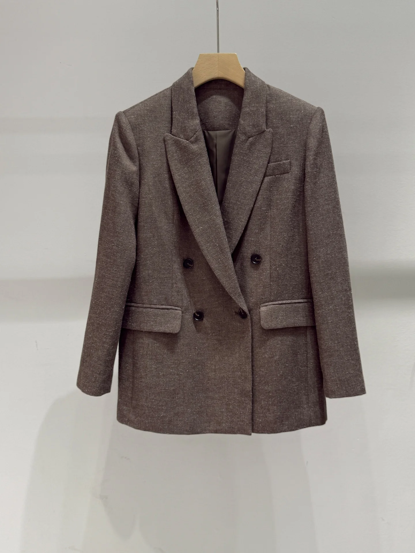2026 Autumn/WinterWomen's Suit Set : Double-breasted utility-style blazer and wide-leg trousers