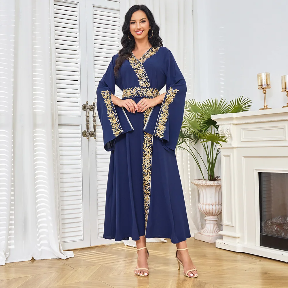 Muslim Robe Long Dress Dubai Robe Beaded Dress Waist Dress 2025 Autumn And Winter New Fashion Women's Clothing
