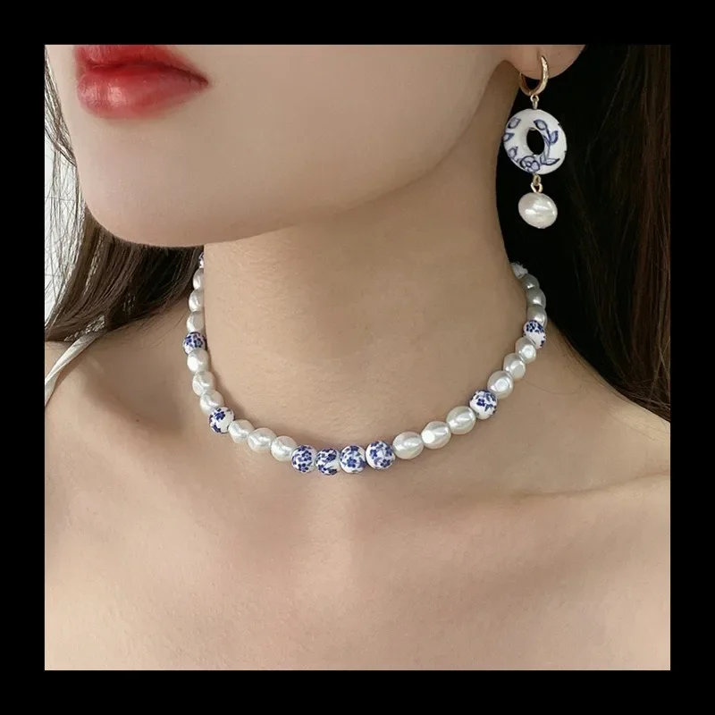 التصميم الأصلي سلسلة الخزف الأزرق والأبيض مطرز السيراميك اللؤلؤ الإناث البولكا نقطة المينا