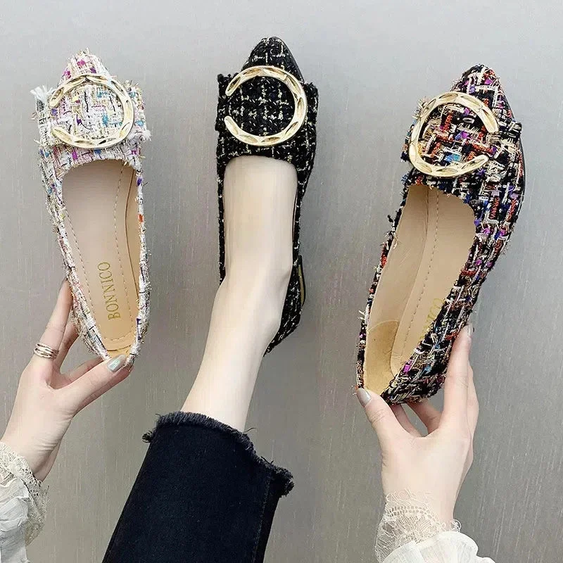 *Zapatos informales de moda para primavera y otoño, de tela con punta puntiaguda, tacones altos, cómodos, sencillos, decorados con metal, zapatos de tacón bajo para mujer NO:A1701