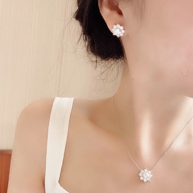 Xiaoyan's new 100% s925 pure silver Korean style minimalist floral zircon earrings anniversary commemorative gift