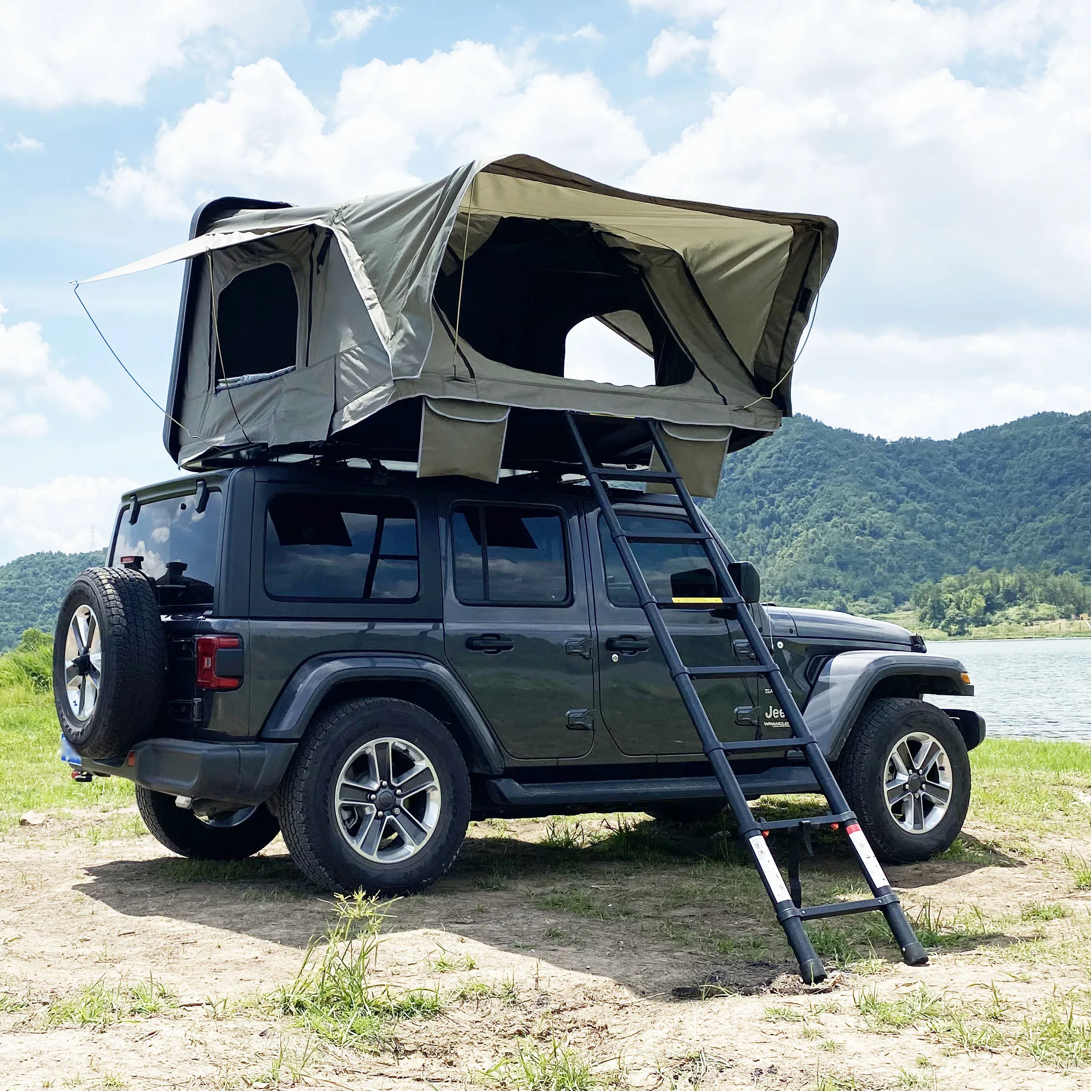 Maximize Space 2.1m Rollover Aluminum Body Takes Shape Hardshell Rooftop Tents Alu Roof Tent