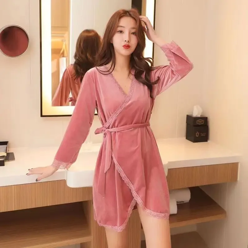 Female Autumn and Winter New Style Online Celebrity Lace Netting Sex Appeal Nightdress Night Gown Comfort Canary Velvet Pajamas