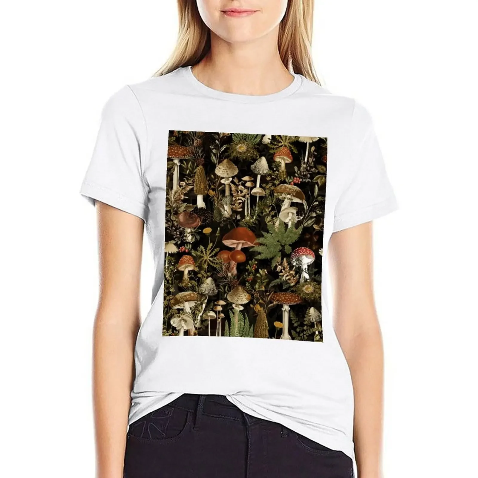 Vintage Midnight Mushrooms Forest Botanical Night Garden Pattern - Black T-shirt