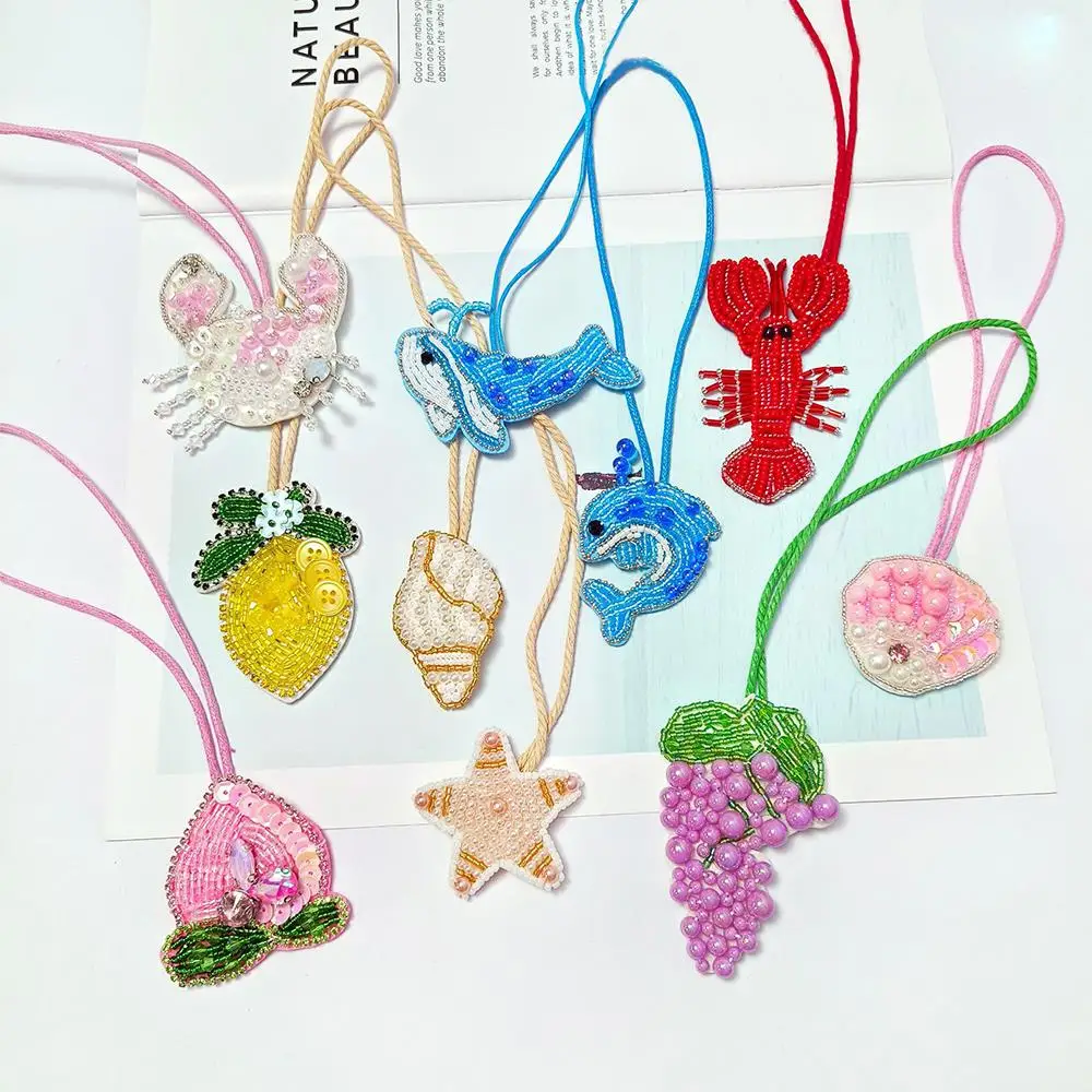 便利なバッグストラップかわいい吊りロープパッチカラフルなバッグペンダントビーズ縫製ペンダントフルーツシリーズ装飾甘いバッグチャーム