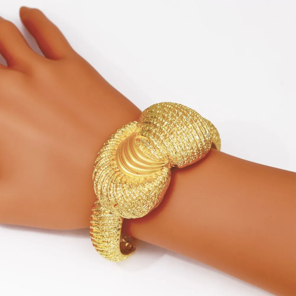 Thumbnail 4 - #40 Compare Gold Earrings Before You Buy