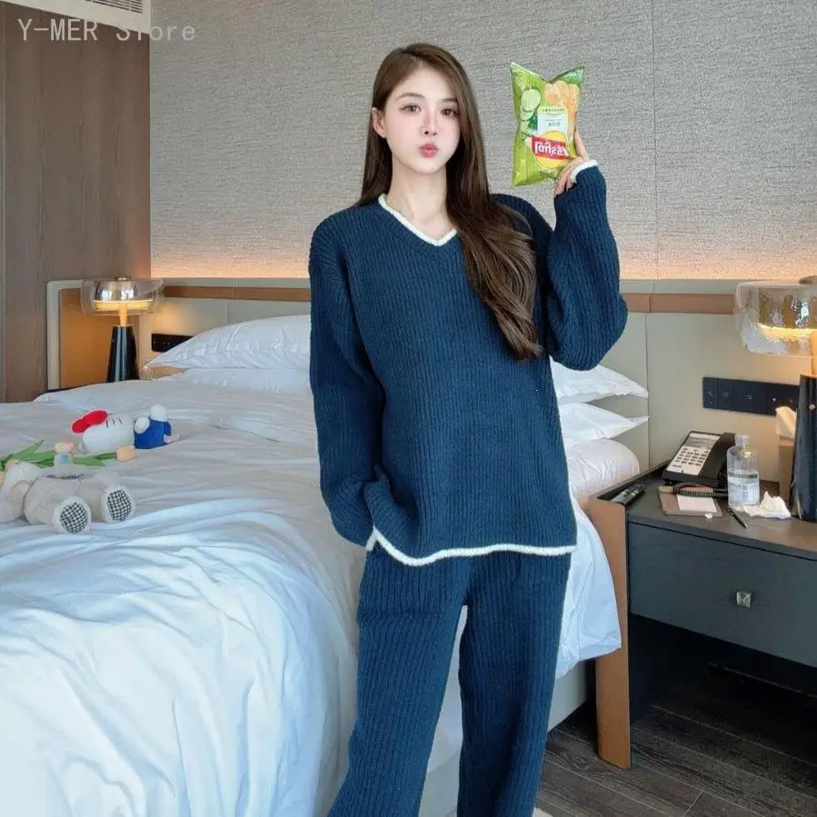 Women Autumn Winter New Half Velvet Pajamas Set V Neck Contrast Color Loose Lazy Simple Homewear Loungewear for Ladies