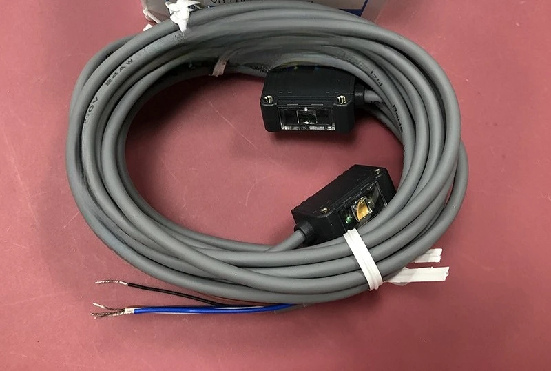 

Оригинальный сенсорный фотоэлектрический переключатель E2T-4MN, садовые инструменты, автомобильные аксессуары, аксессуары для сублимации Voiture