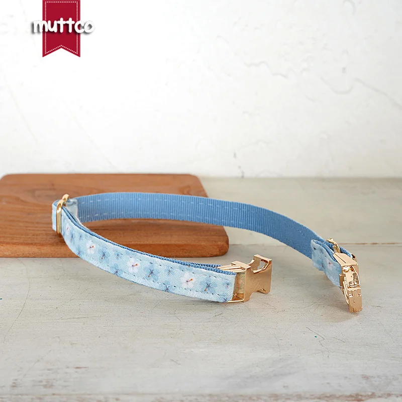 MUTTCO Retail Beautiful Flower Pattern Design Handmade collar Unique Design SNOWY BLUE DAISY Cat collar 2 size UCC181