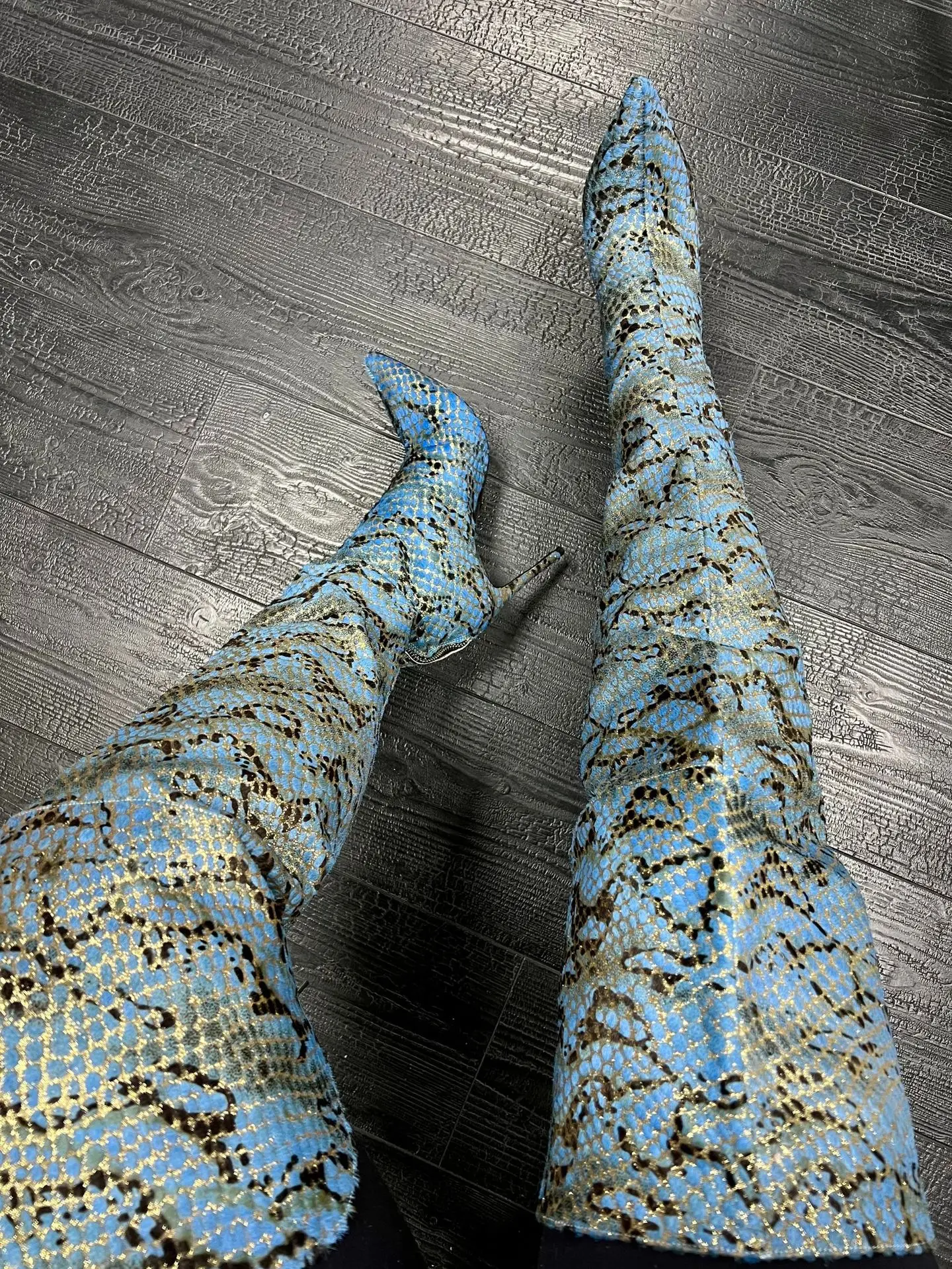 Sexy Style Snake Pattern Laser Pointed Toe Over-The-knee Women Boots Stiletto High Heels Zipper Design Large Size Shoes