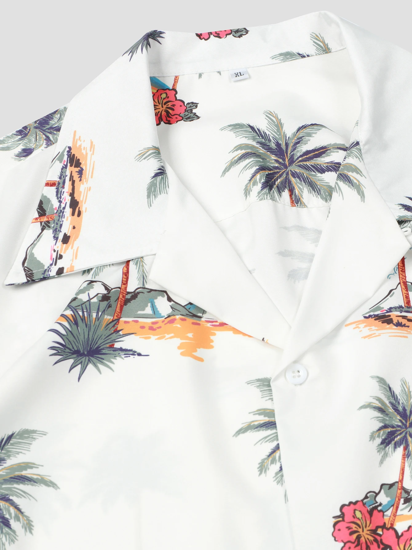 Men\'s Hawaiian Shirt - Palm Tree Print, Casual Button Up Short Sleeve for Summer Vacation and Resort Wear