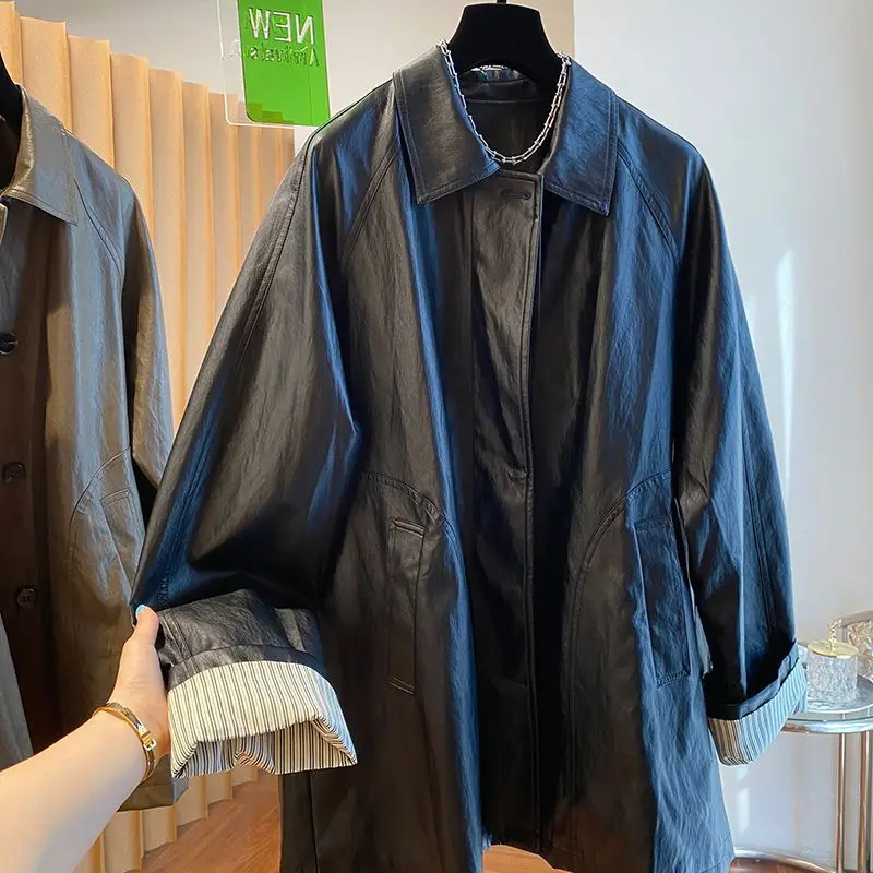 メイラードコーヒーカラーのミドル丈レザージャケット レディース 春秋 2025 ファッション ハイエンド ワイド＆ルーズ ウィンドブレーカー