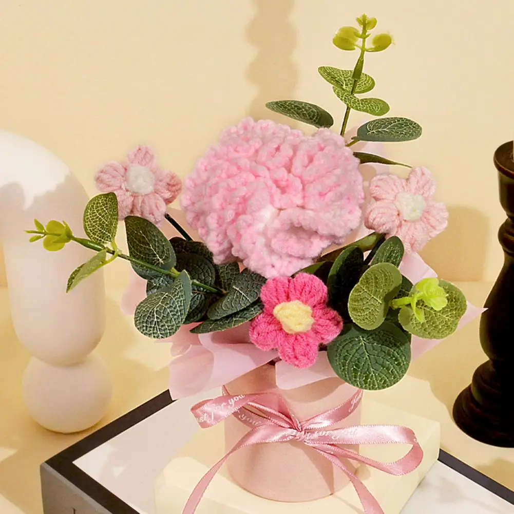 Hand-woven Wool Flowers Handmade Crochet Flower Bouquet Artificial Knitted Sunflower Carnation Arrangement Puff Tulip for Mother