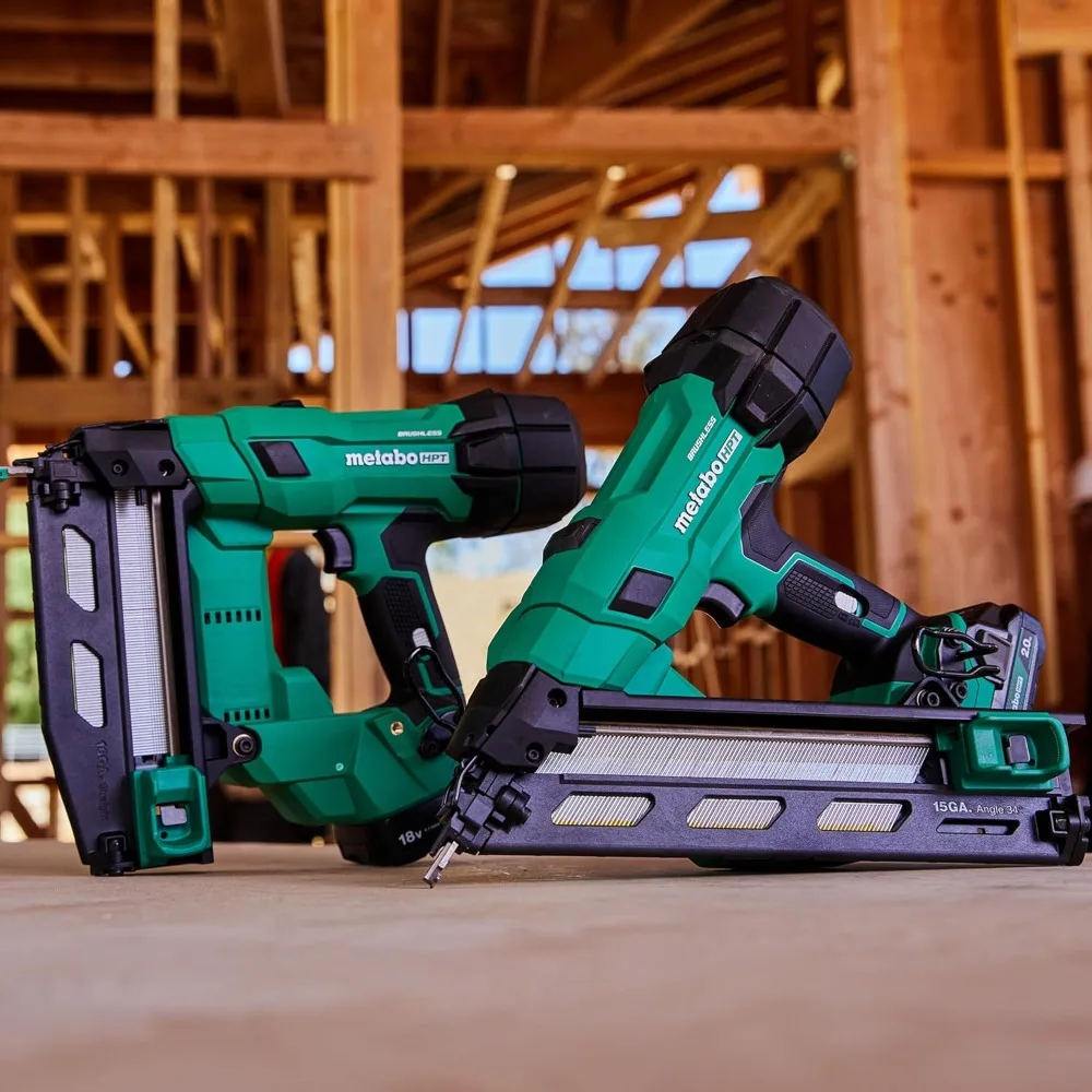 Kit de clavadora con acabado inalámbrico, multivoltio de 18 V ™ , Motor recto sin escobillas calibre 16, 800 clavos por carga, diseño de nariz delgada